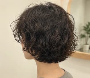 Short digital perm hairstyle